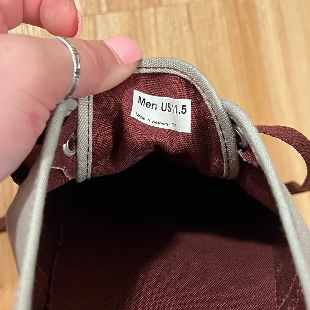 Men’s Vans - Picture 5 of 5